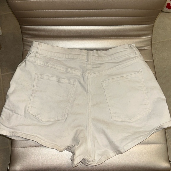 White ASOS shorts - Picture 3 of 3